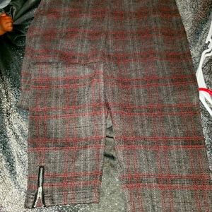 Legging type trousers